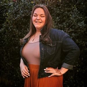 Meet your Posher, Jasmine